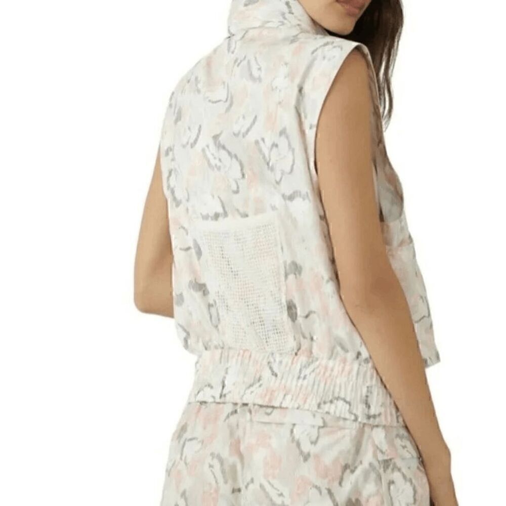 FP Movement Ivory Floral Off the Grid Vest NWT XS - Picture 3 of 7